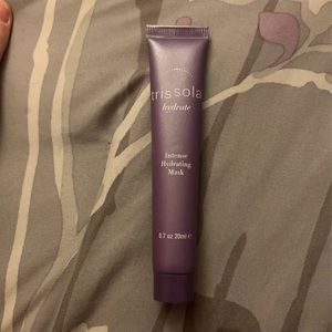 NWT Trissola Hydrating‎ Mask
